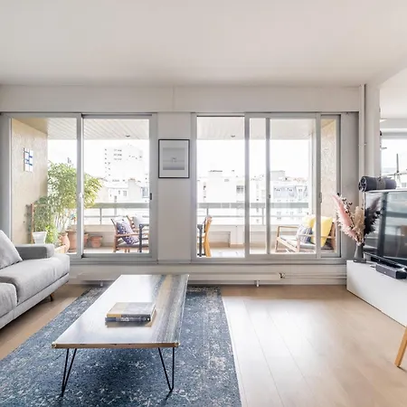 Veeve - Scenes Of The Eiffel Tower *